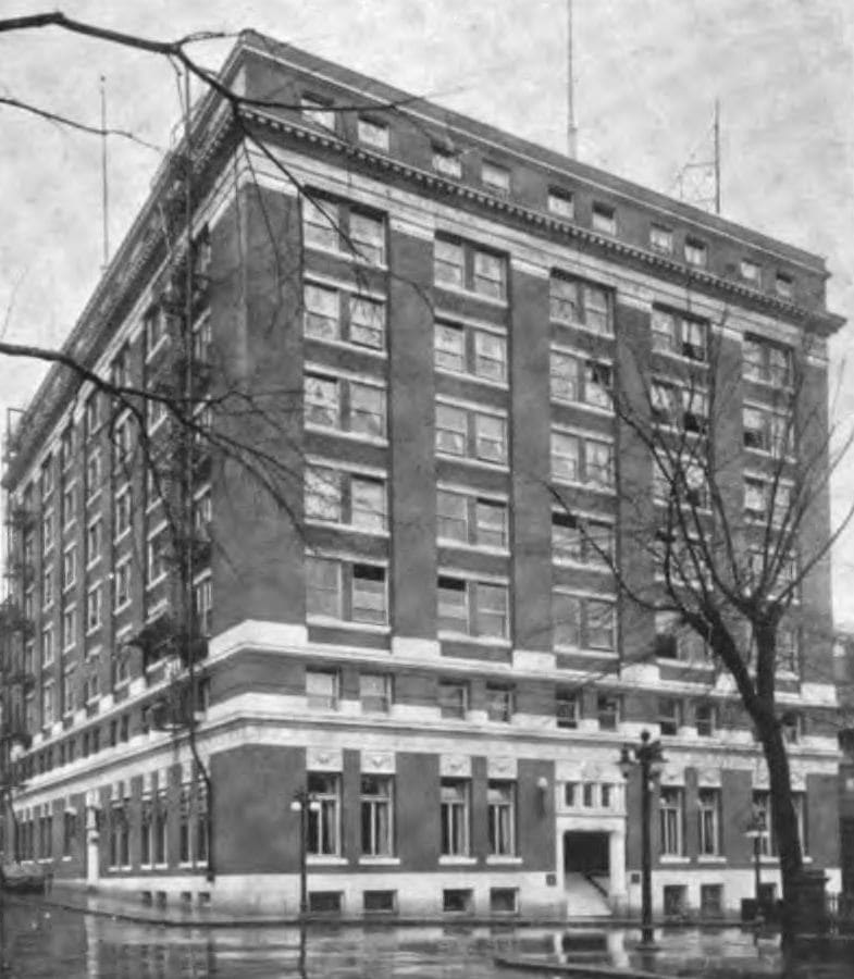 Multnomah College