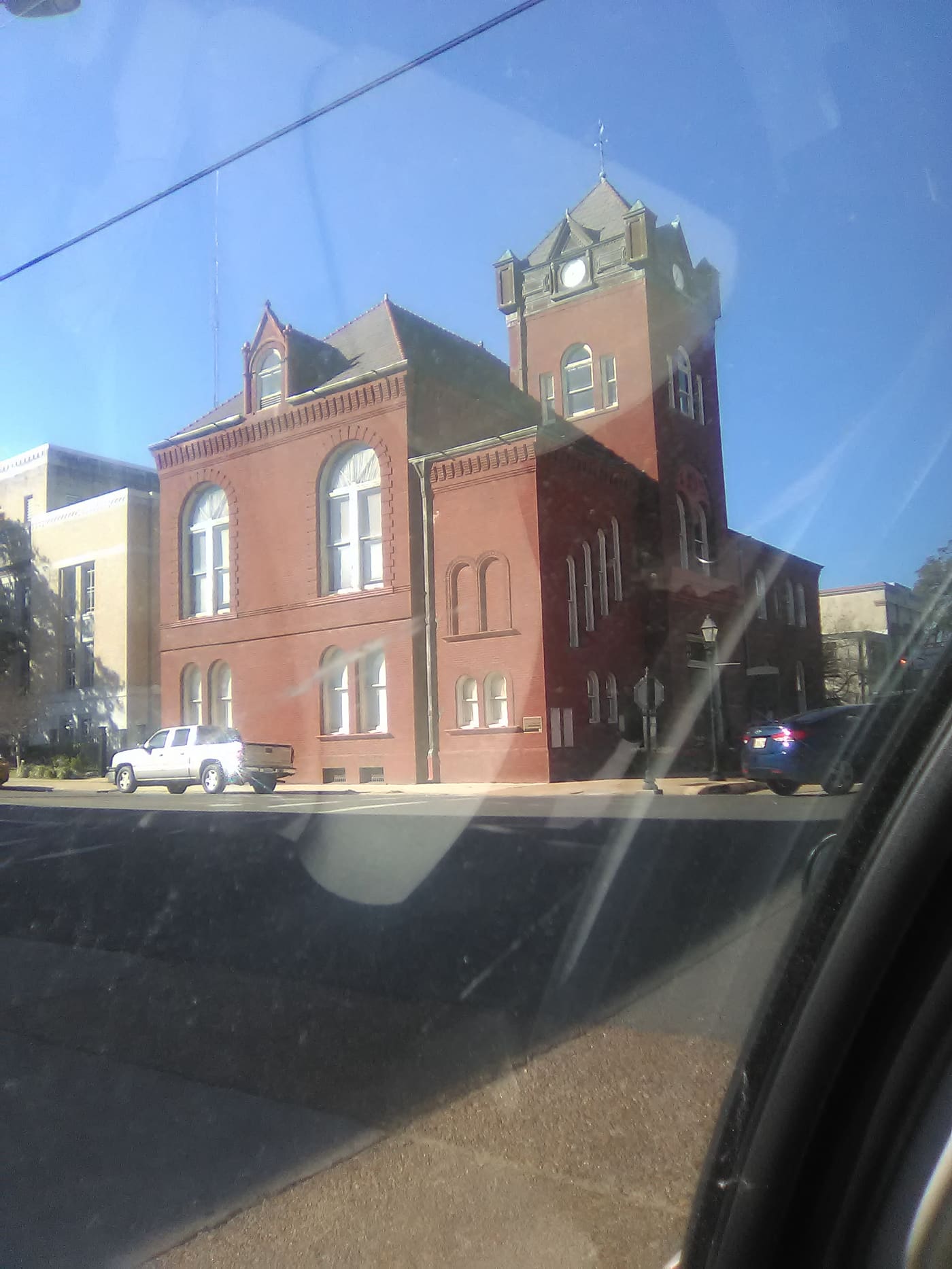 Old Courthouse Museum