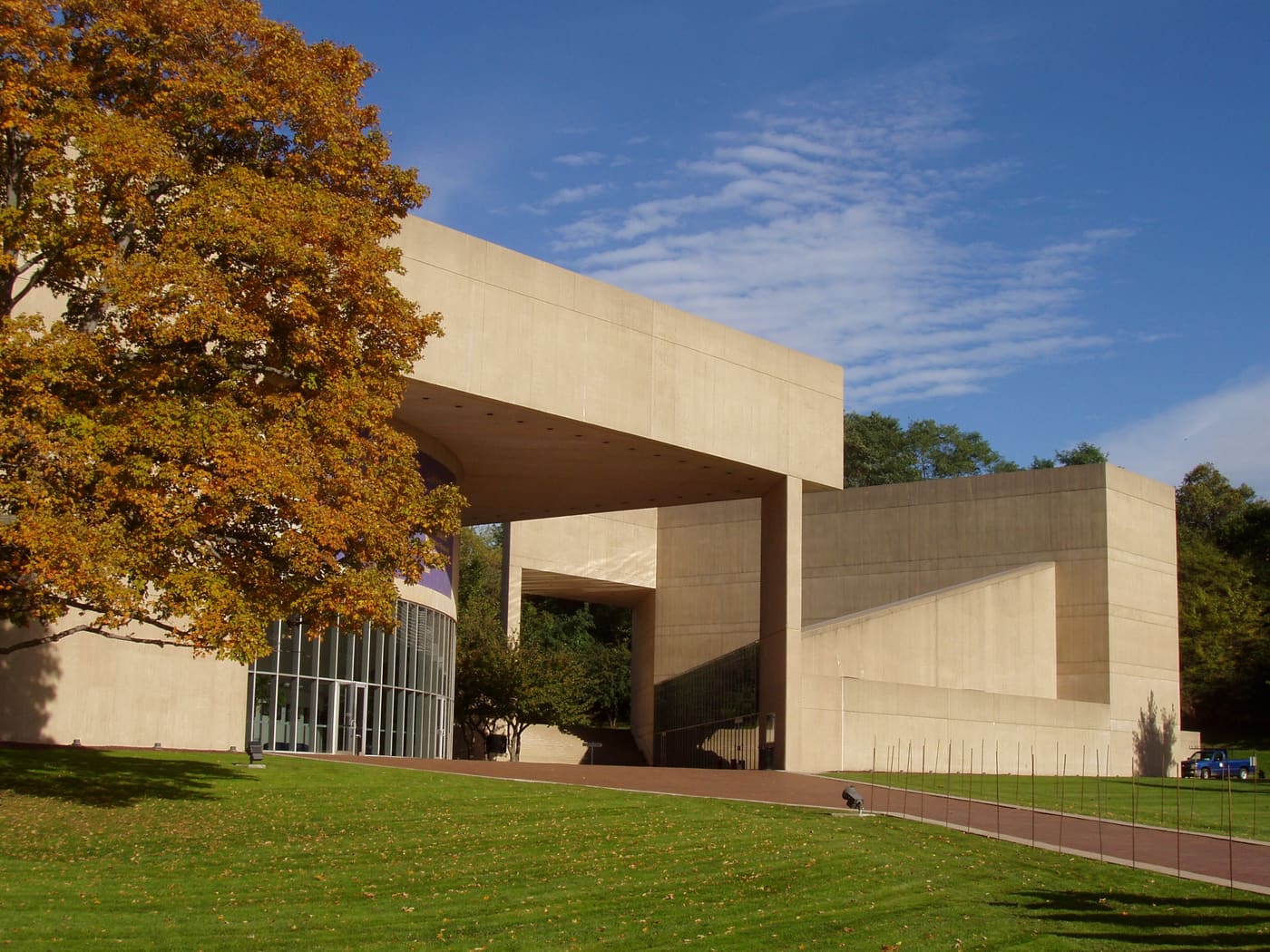 Paul Mellon Arts Center