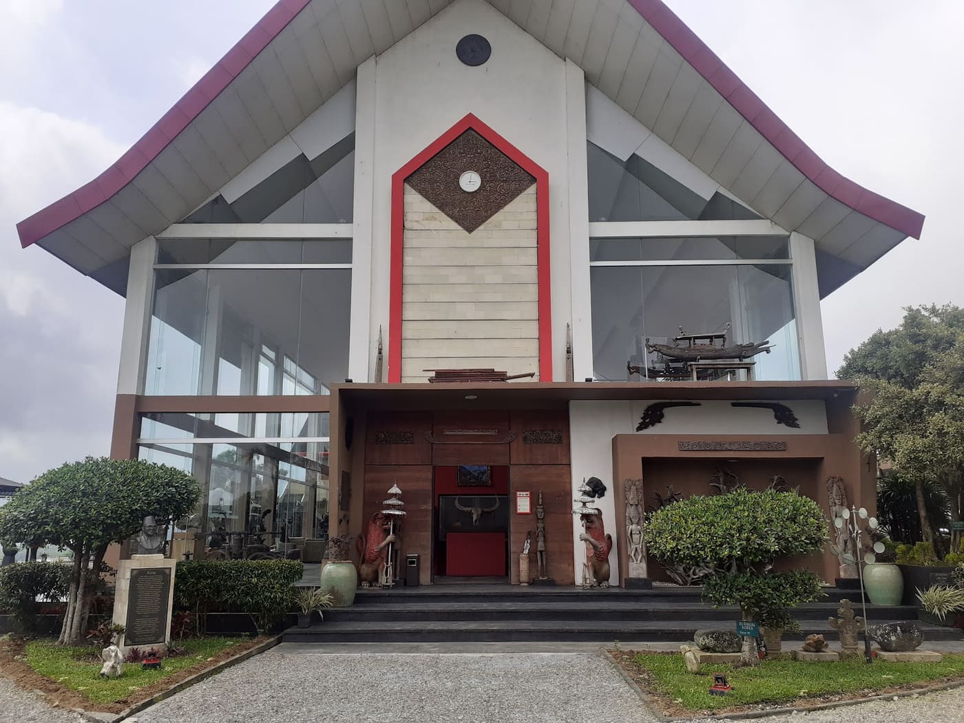 Taufiq Ismail's Poetry House
