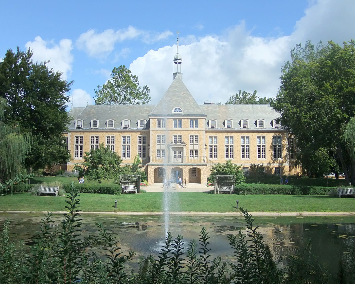 Saint Mary's College