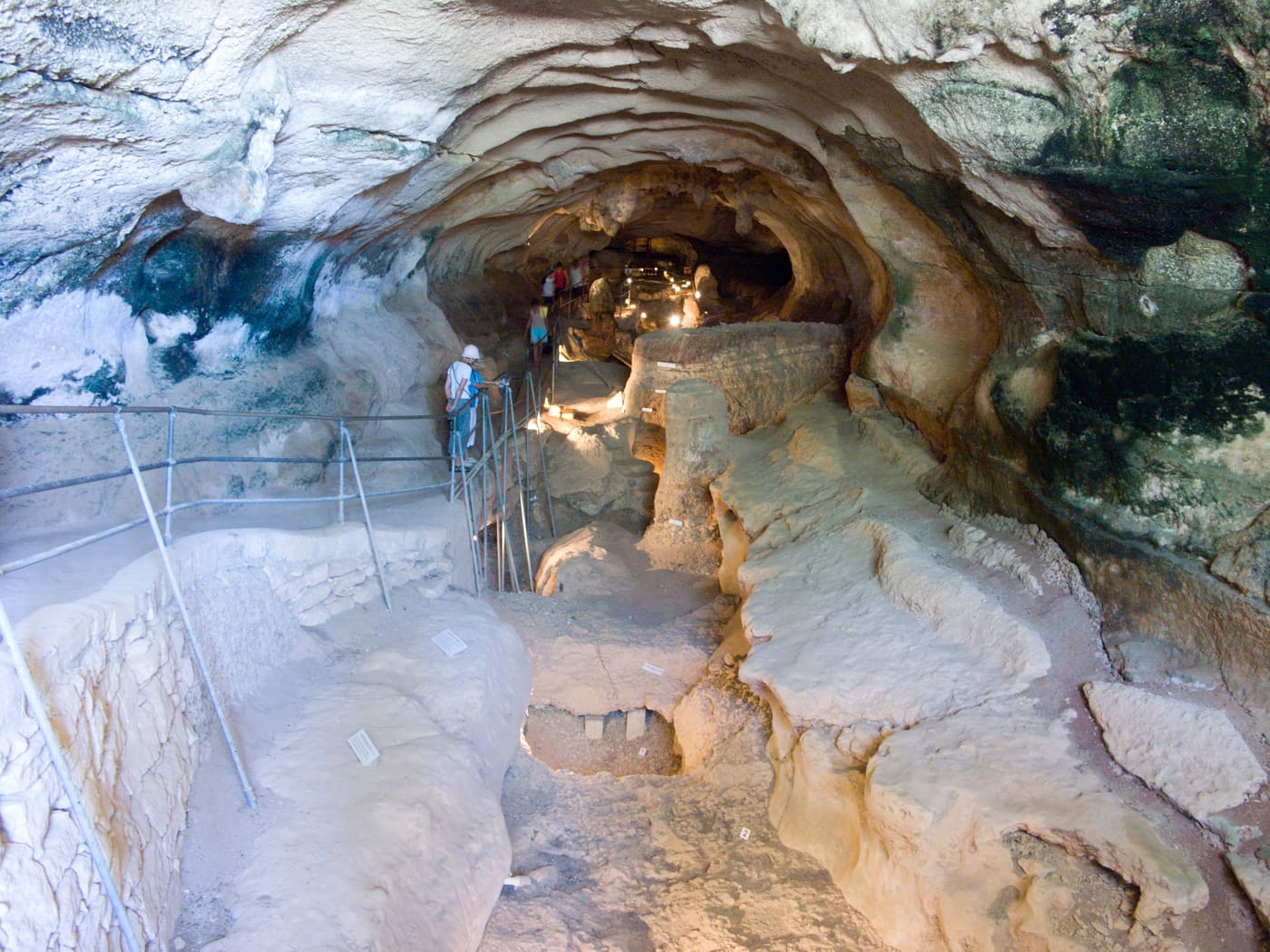 Għar Dalam