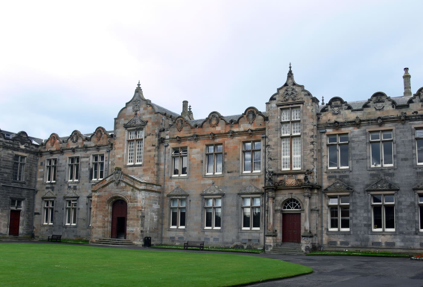 St Salvator's College