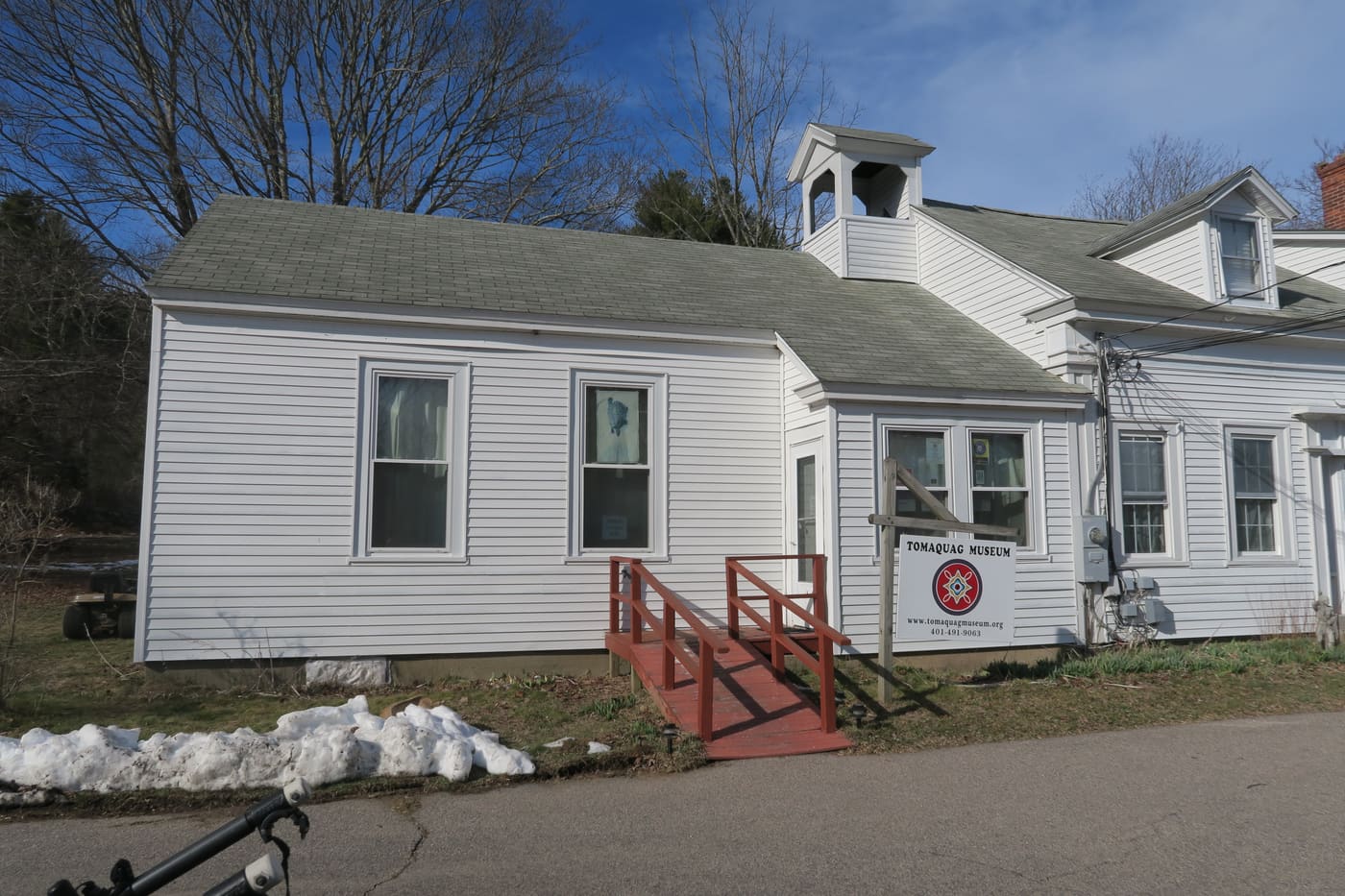 Tomaquag Indian Memorial Museum