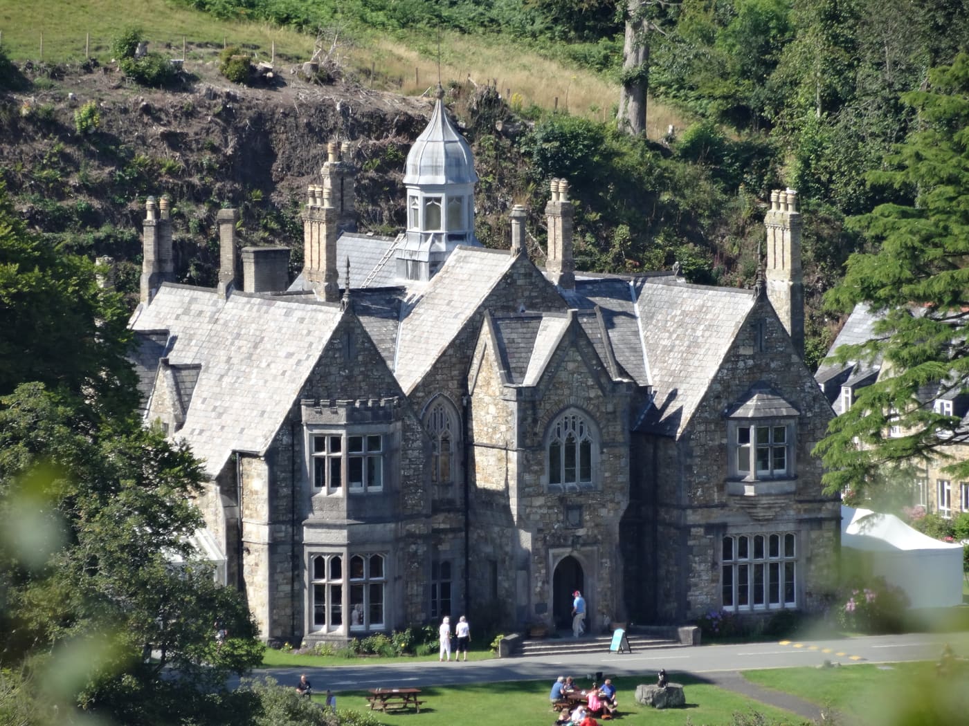 Plas Glyn-y-weddw