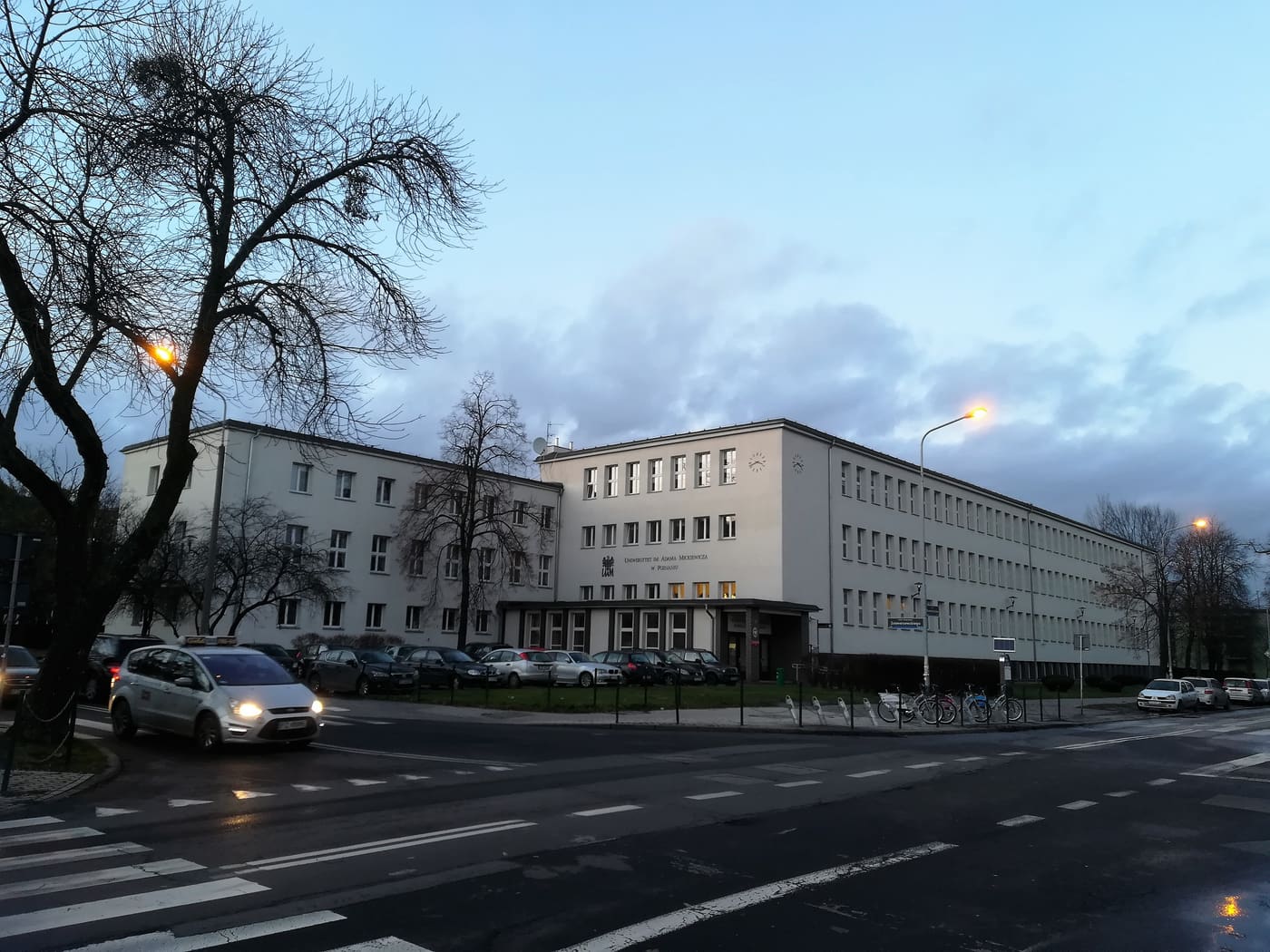 Uniwersytet im. Adama Mickiewicza w Poznaniu. Wydział Nauk Społecznych