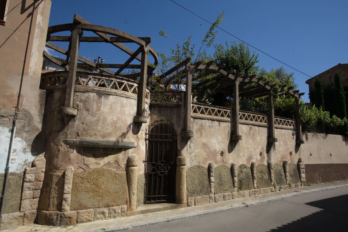 Jardí i pèrgola